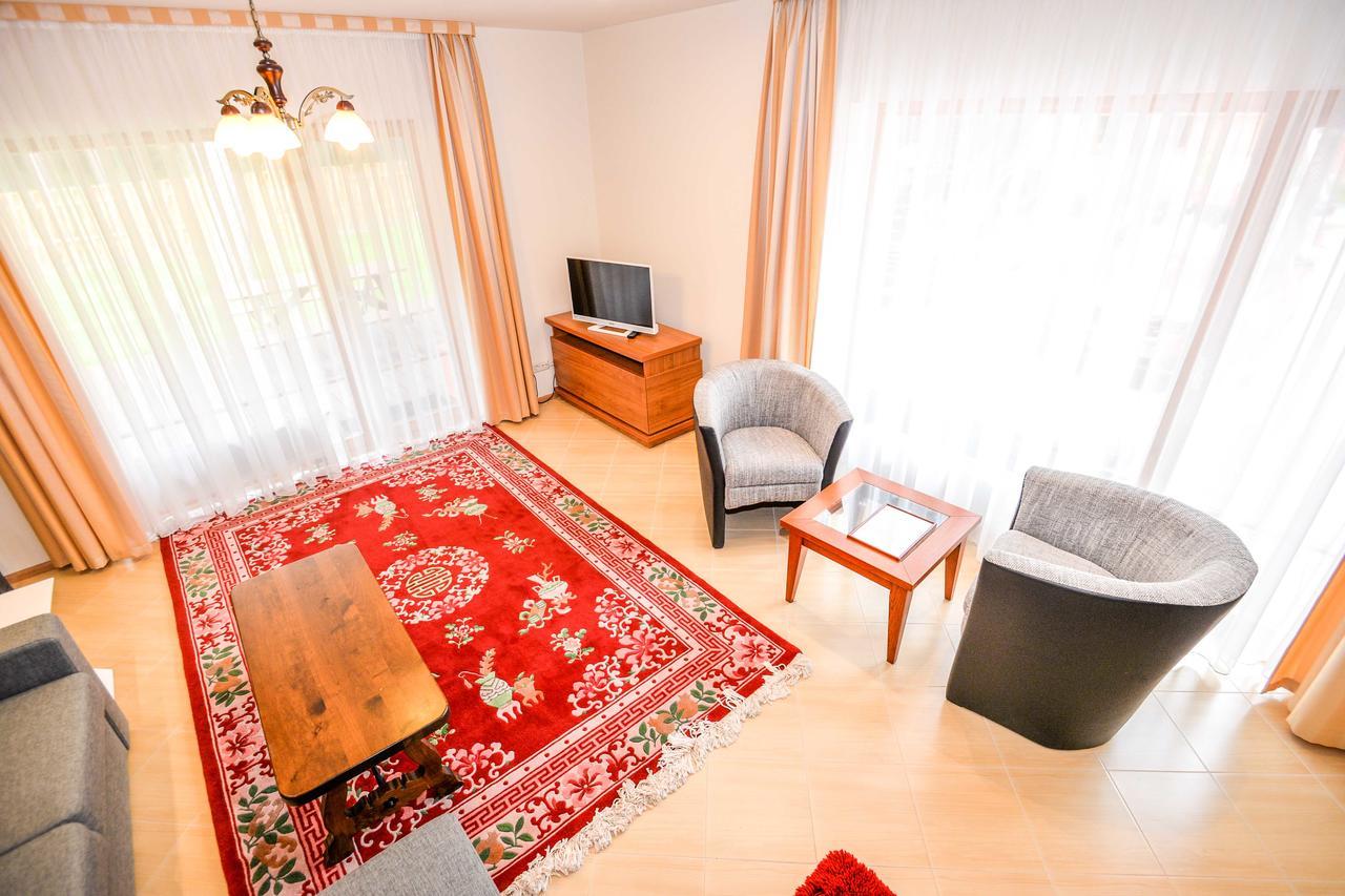 Salkoni Apartment Pape Ngoại thất bức ảnh